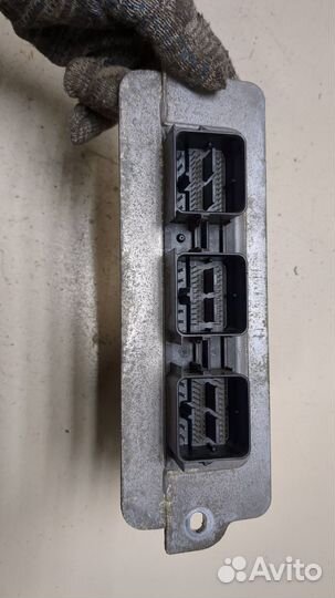 Блок управления двигателем Ford Escape, 2006