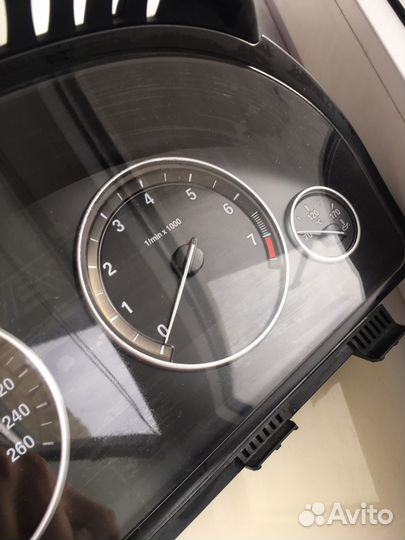 Табло от BMW F10