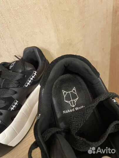 Кроссовки женские 37 размер