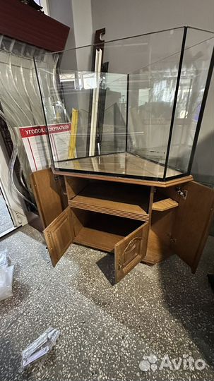 Аквариум угловой с тумбой 150 литров