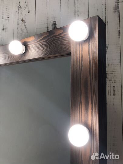 Зеркало с подсветкой