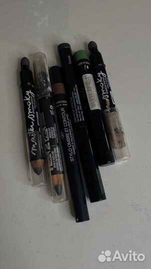 Карандаши и кремовые тени для глаз