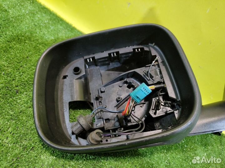 Зеркало левое электрическое Volvo XC70 2007