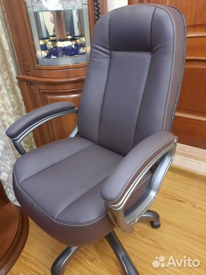 Кресло для руководителя бу