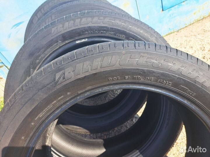 Bridgestone Dueler H/L 33A 235/55 R20 102