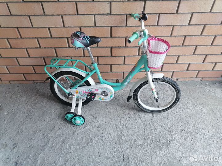 Трехколесный велосипед