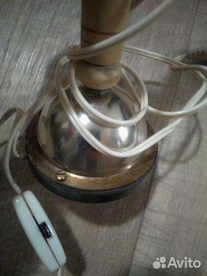 Лампа настольная