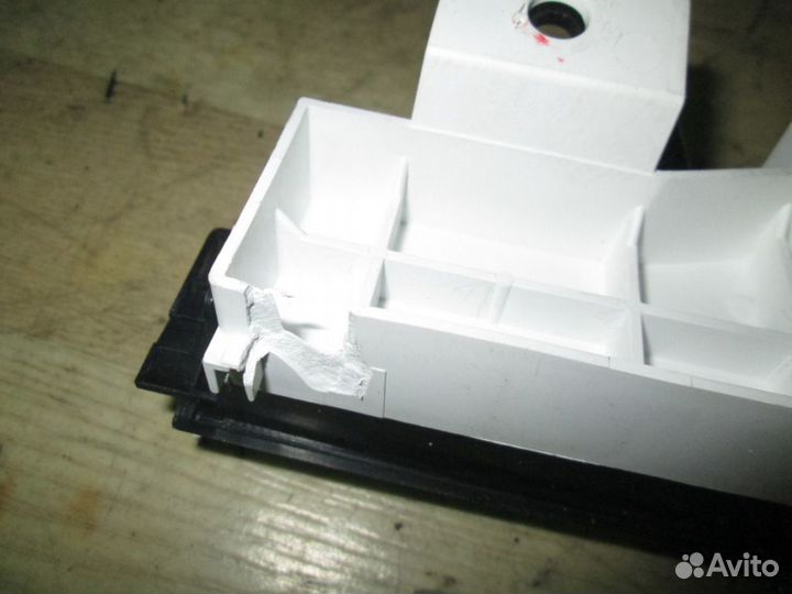 Дисплей информационный Mazda CX 7 2006-2012