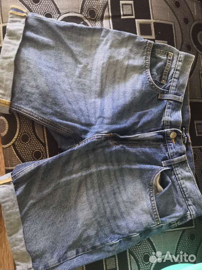 Джинсовые шорты