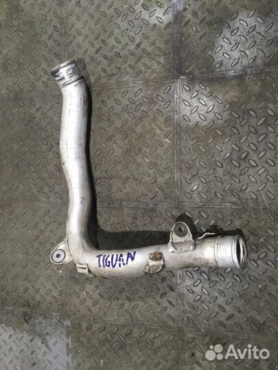 Патрубок интеркулера / Силумин (Volkswagen Tiguan)
