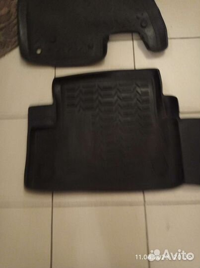 Автомобильные коврики резиновые