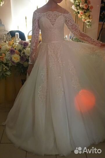 Свадебное платье 44 р. пышное итальянского бренда