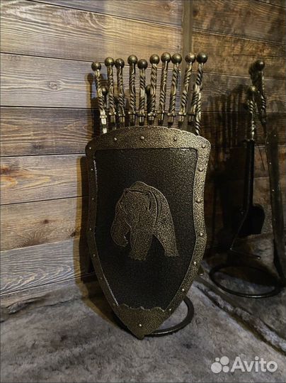 Кованные подарочные подставки для шампуров