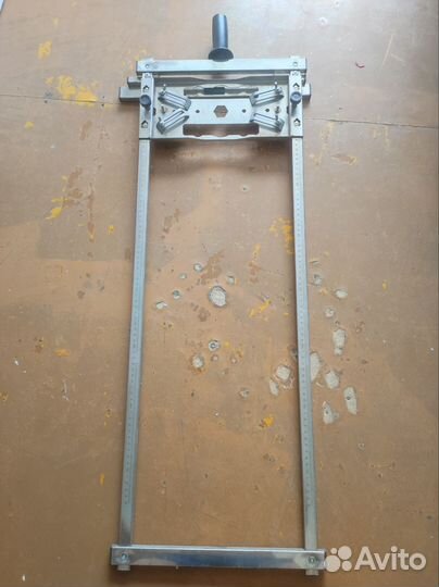 Линейка с платформой под пилу для раскроя