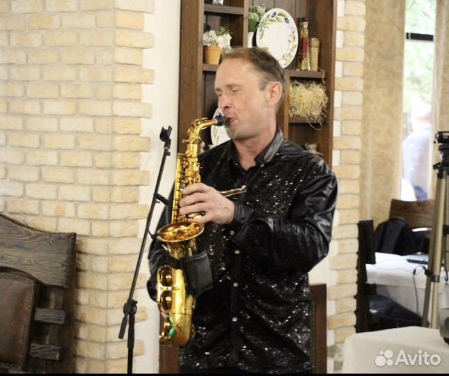 Dj,Саксофонист