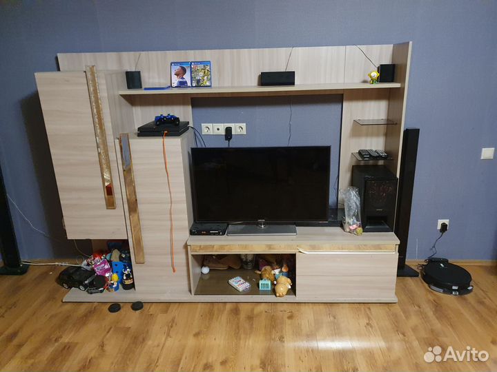 Стенка под тв со шкафом