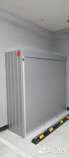 Роллетные шкафы в паркинг/ Шкаф для паркинга