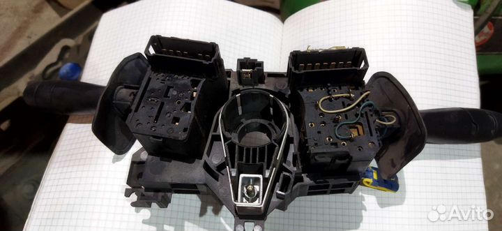 Блок переключения подрулевой Renault Logan (04-09)