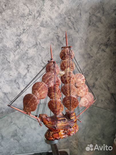 Кораблик из ракушек