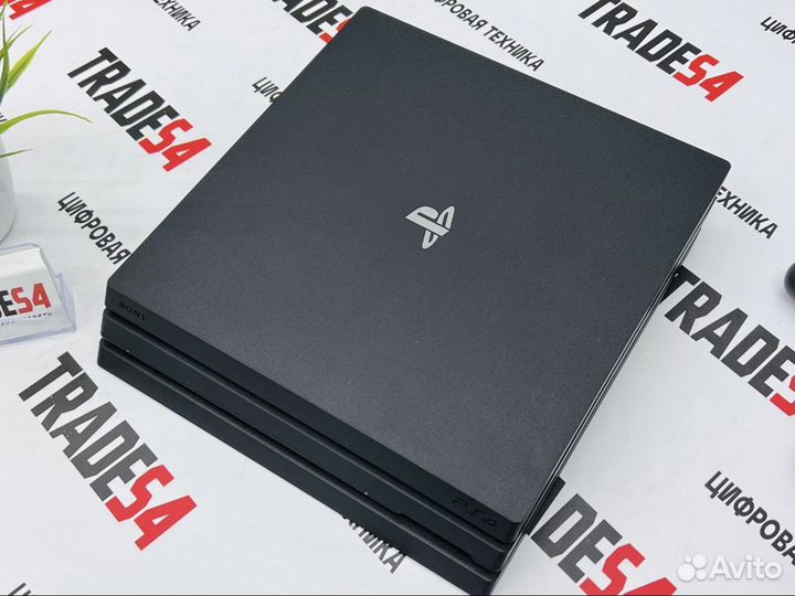 PS4 Рrо + 2 Джойстика + Игры