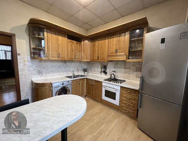 4-к. квартира, 80 м², 3/4 эт.