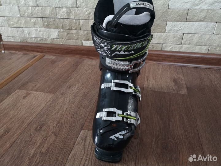 Горнолыжные ботинки