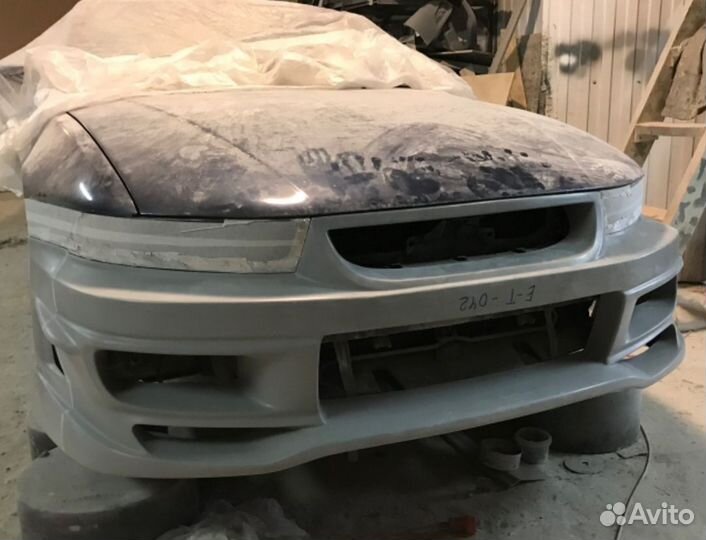 Передний бампер на Митсубиси Галант 8