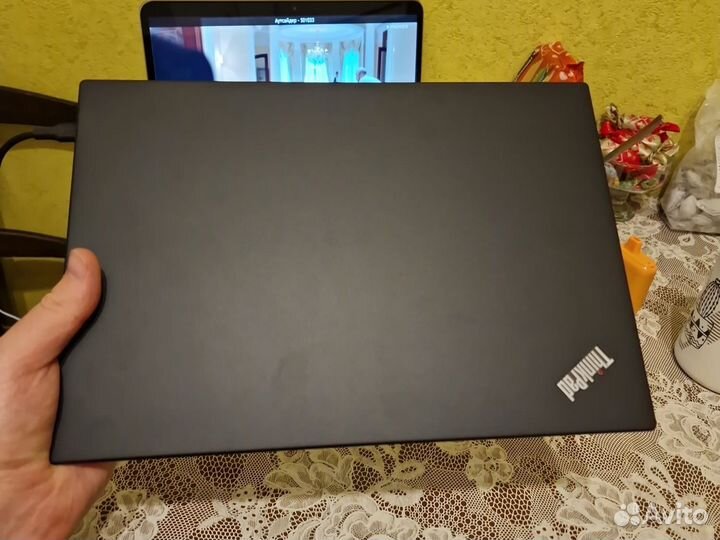 Lenovo Thinkpad X390 FHD IPS, core I5 8350u/8gb