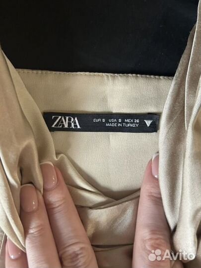 Топ золотой с корсетными вставками zara S