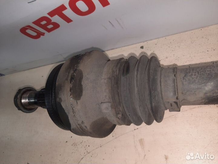 Привод задний левый Mercedes Glk300 X204 272.948