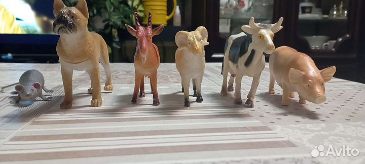 Фигурки животных, коллекционные