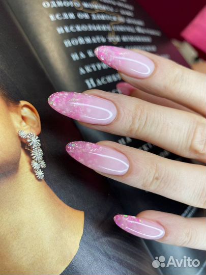 Нужна модель на наращивание ногтей