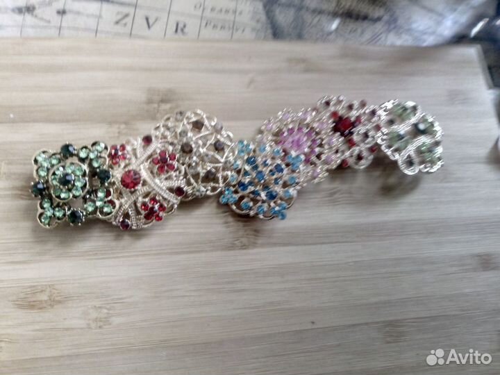 Брошь благородная, камень на.,29 мм