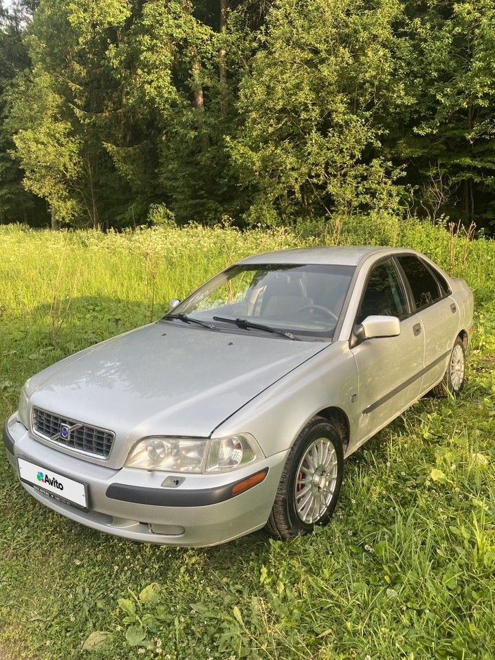 Volvo S40: фото владельца