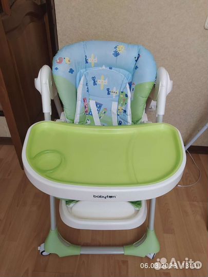 Стульчик для кормления babyton