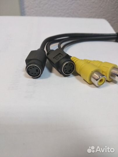 Переходник для видеовхода ATI 9-pin S-Video RCA