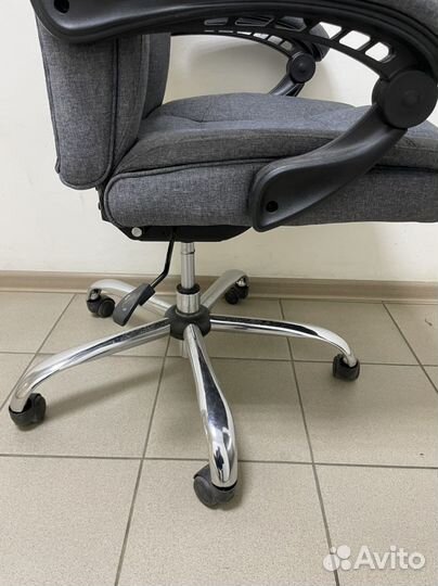 Компьютерное кресло