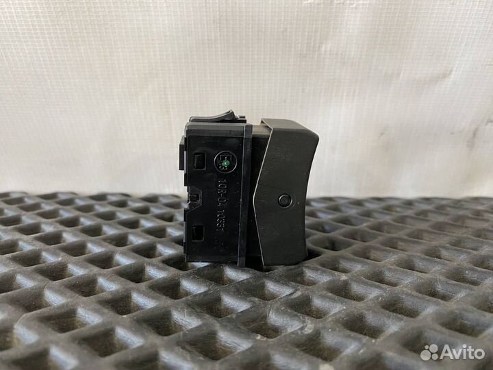 Кнопка (выключатель) Volvo FH4 21211199