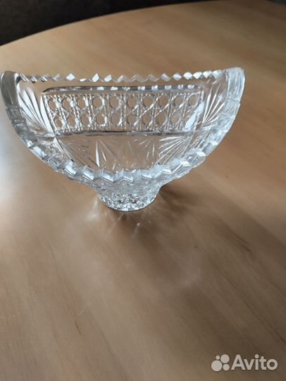 Ваза хрустальная