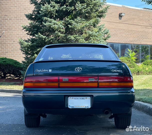 Спойлер заднего стекла Toyota Crown 1991-1995