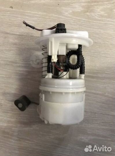 Рено Сандеро Бензонасос в сборе