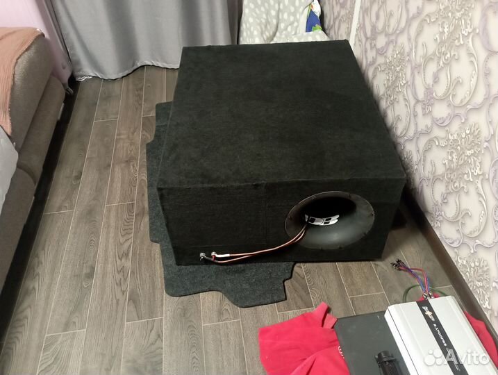 Короб под два 12-х сабвуфера