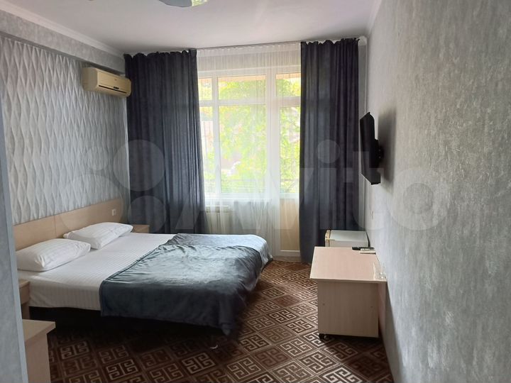 Комната 18 м² в 8-к., 2/3 эт.