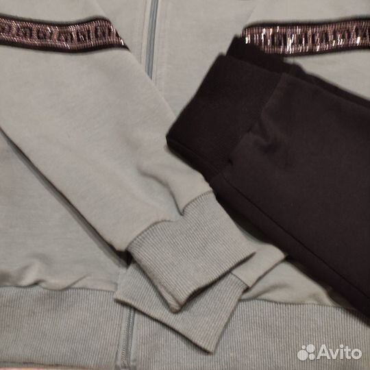 Спортивный костюм для девочки 140 146