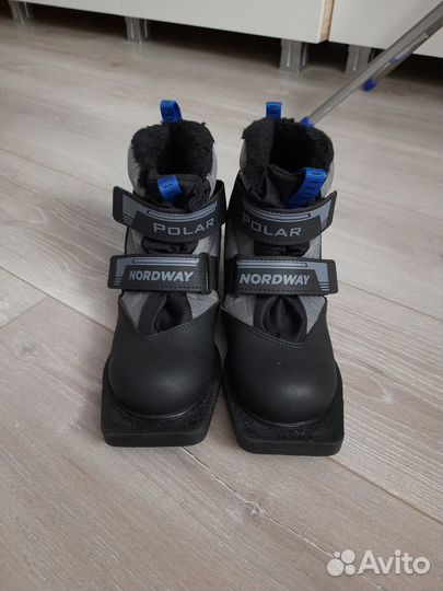 Лыжные ботинки размер 35