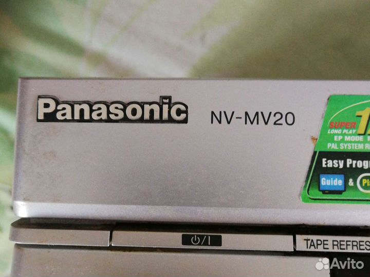 Видеомагнитофон 