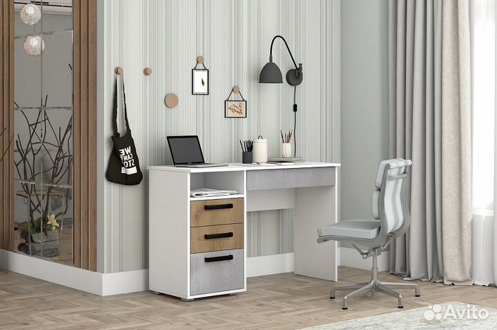 Письменный стол Юпитер с надстройкой