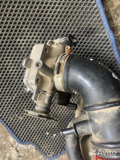 Дросельная заслонка Mazda Familia BH 323 1.5