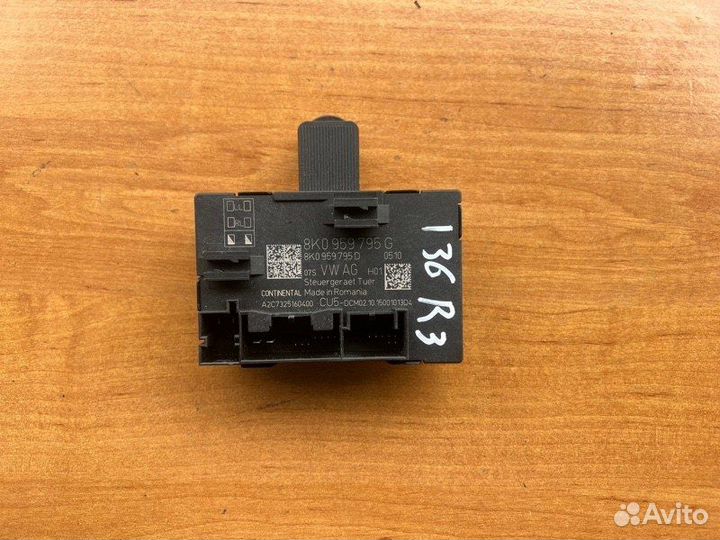 Блок управления дверьми задний левый Audi Q5 сnha