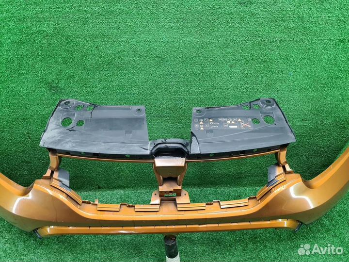 Бампер передний Renault Duster